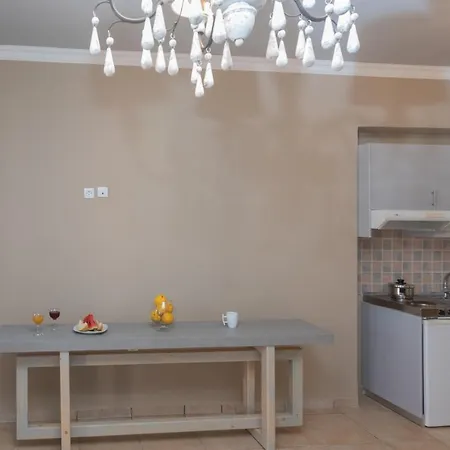 Pelagos Hotell Skála