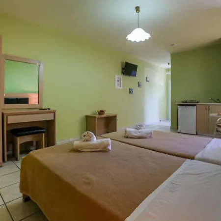 Pelagos Hotel 3*